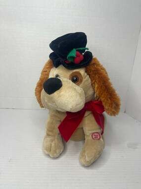 Carlton Cards Animated Christmas Dog Plush w/ Top Hat Red Bow Sings Shout Works!
